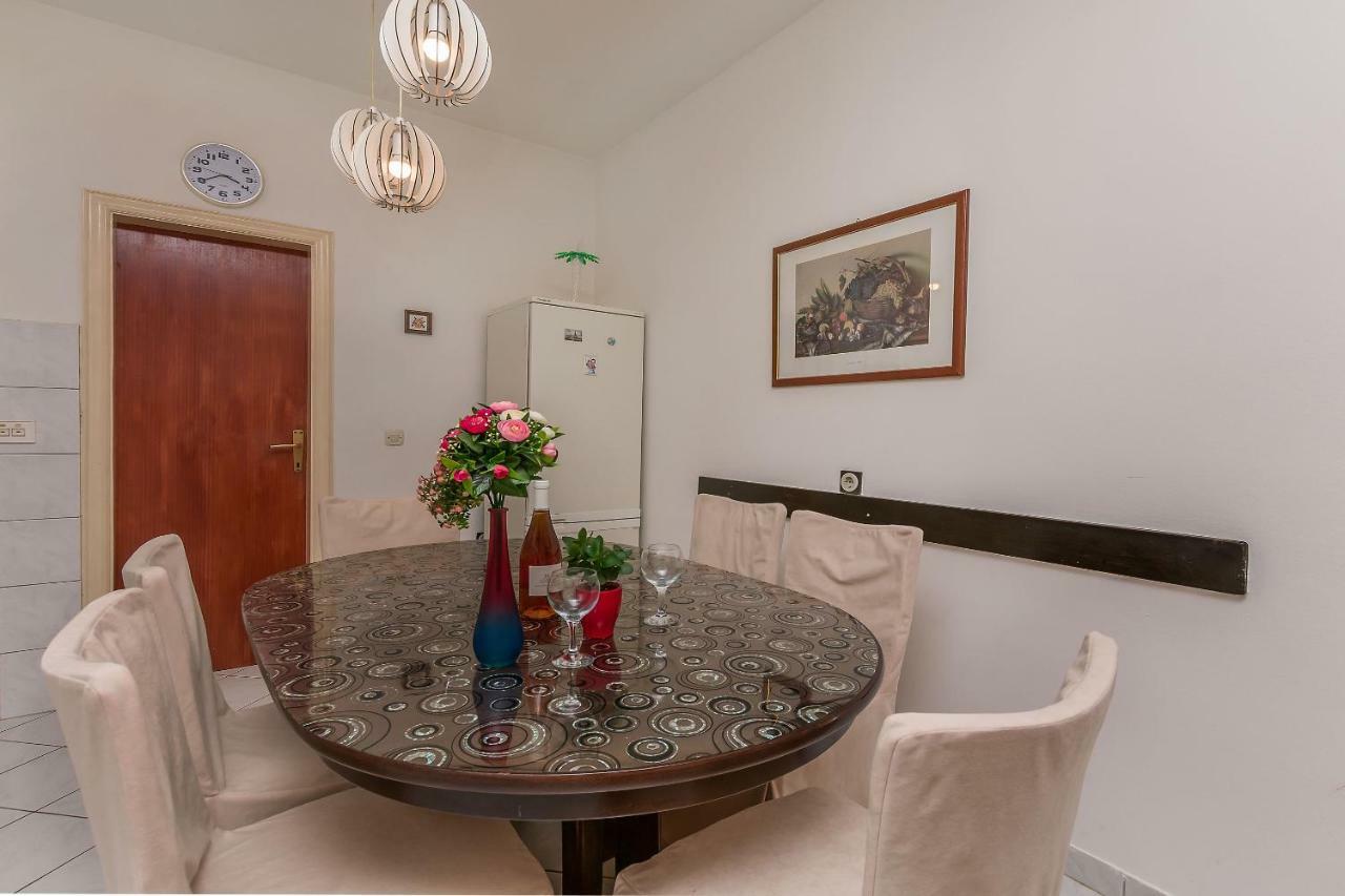 Apartments Zdenka Omiš Kültér fotó
