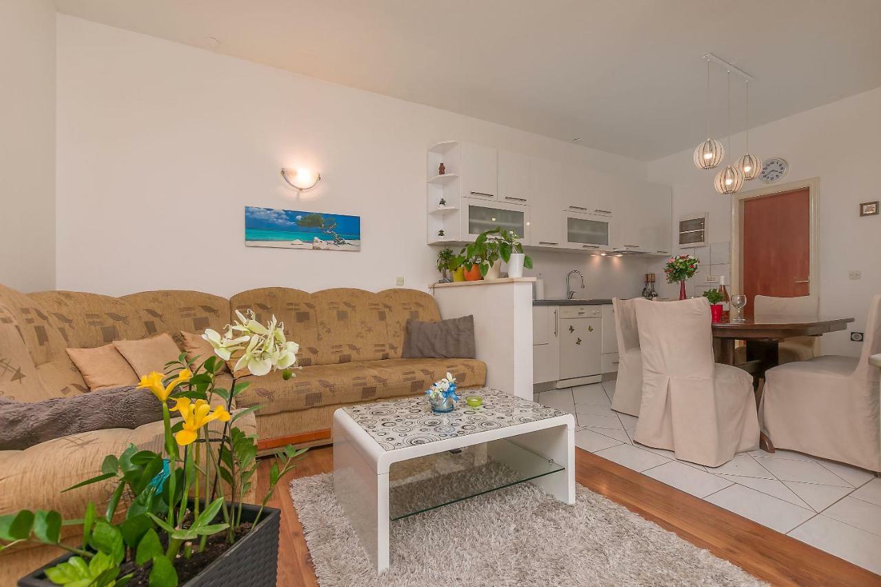 Apartments Zdenka Omiš Kültér fotó
