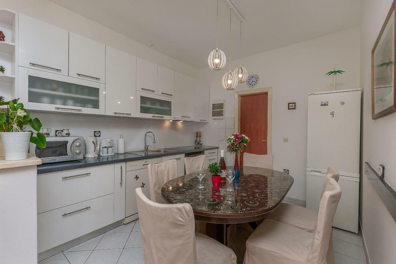 Apartments Zdenka Omiš Kültér fotó