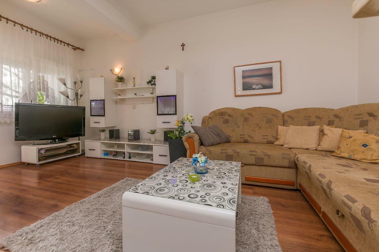 Apartments Zdenka Omiš Kültér fotó