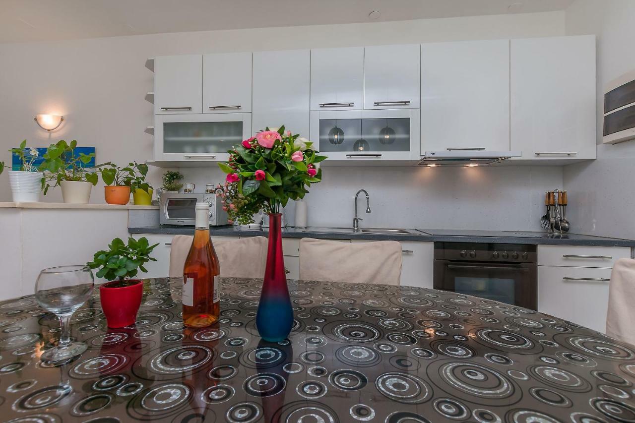 Apartments Zdenka Omiš Kültér fotó
